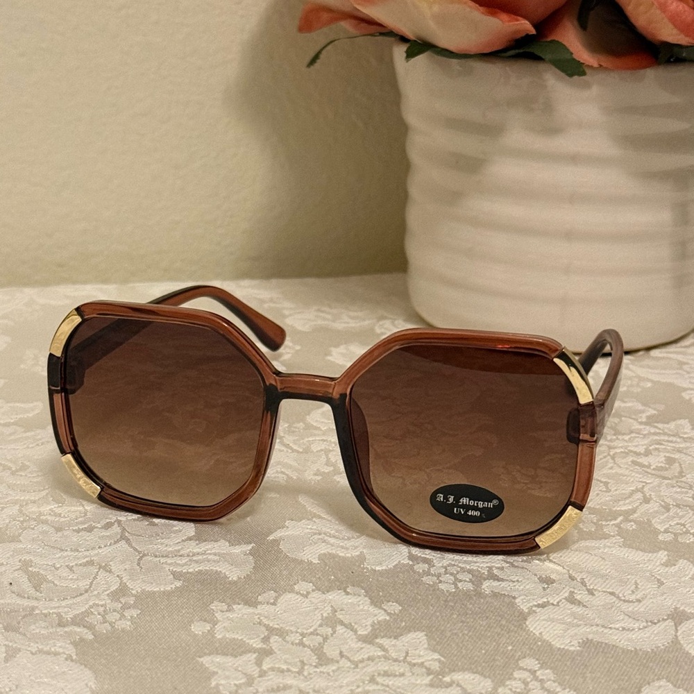 Retro Sunglasses AJ Morgan 70s Vintage Look UV Rectangular Pink Gold Brown NEW